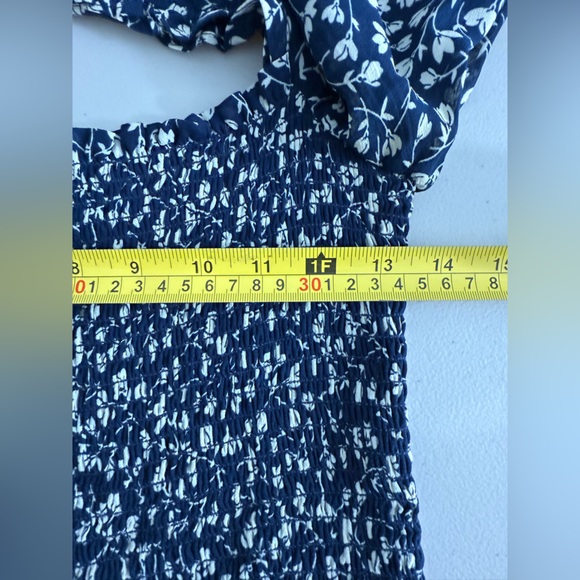 Reformation Kelli Smocked Bodice Fit & Flare Mini Dress Blue White Floral Sz L - Picture 14 of 15